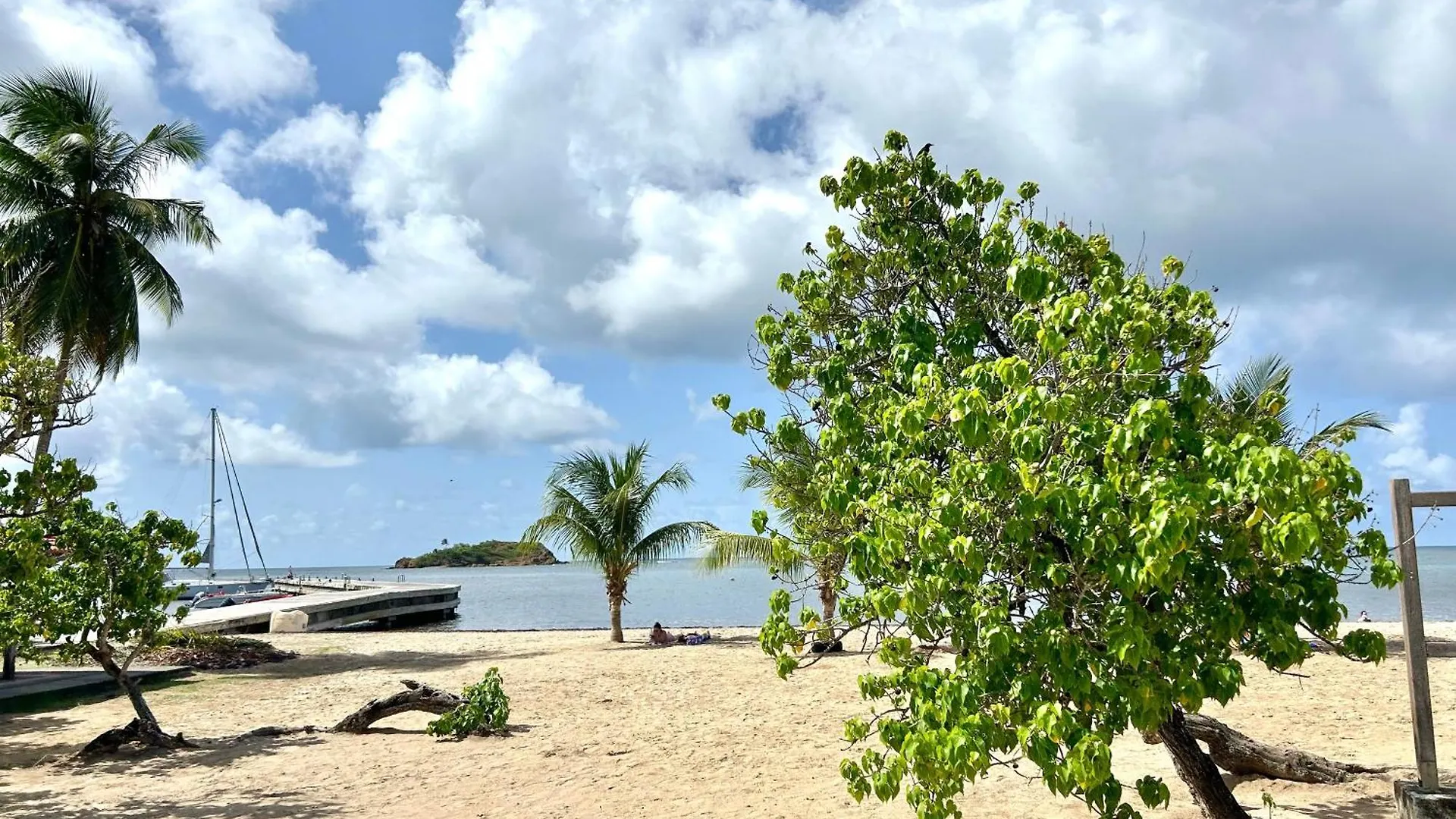 Studio Sunshine Vue Mer Et Piscine Tartane 0*,  Martinique