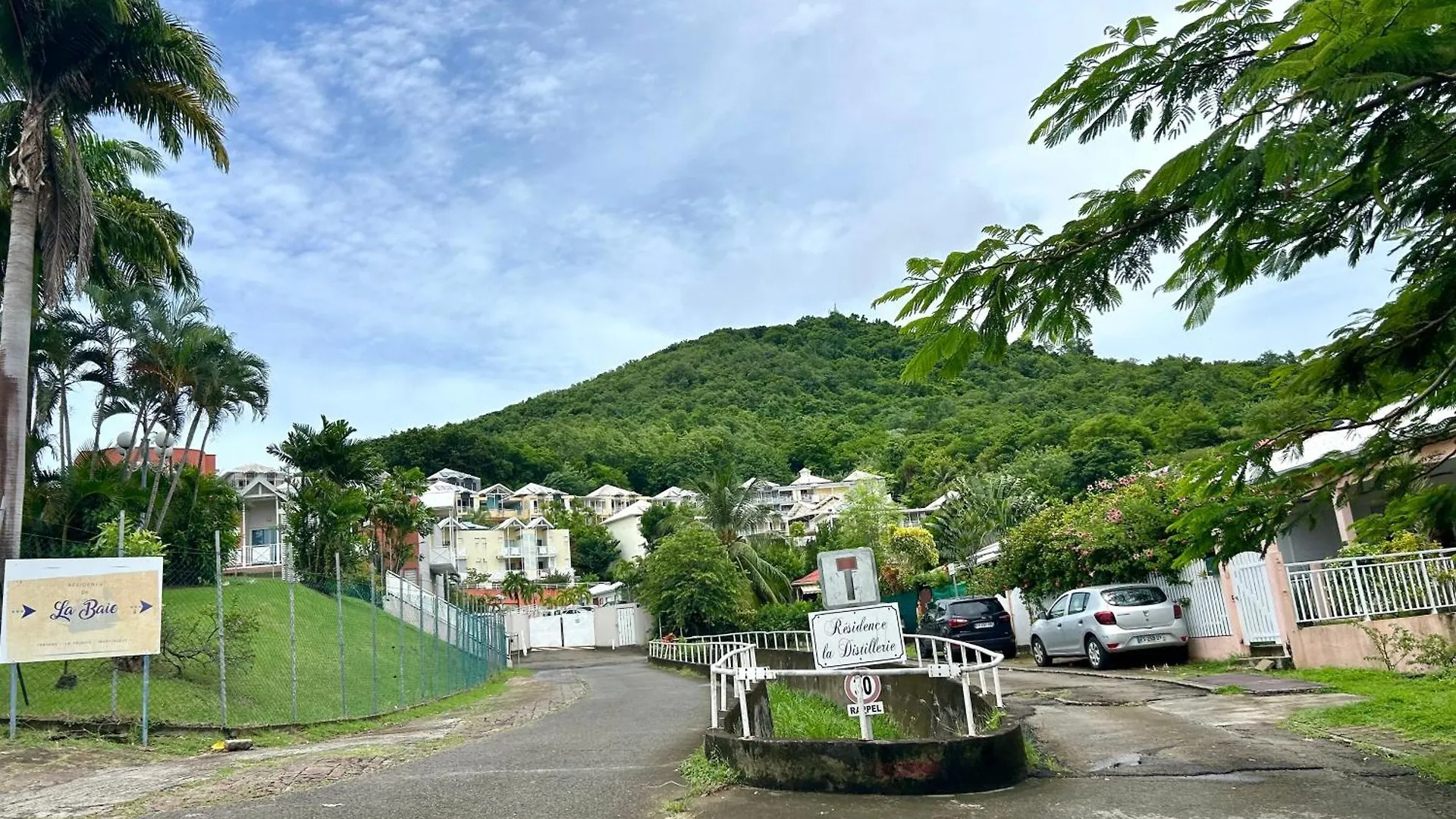 Studio Sunshine Vue Mer Et Piscine Tartane Apartman